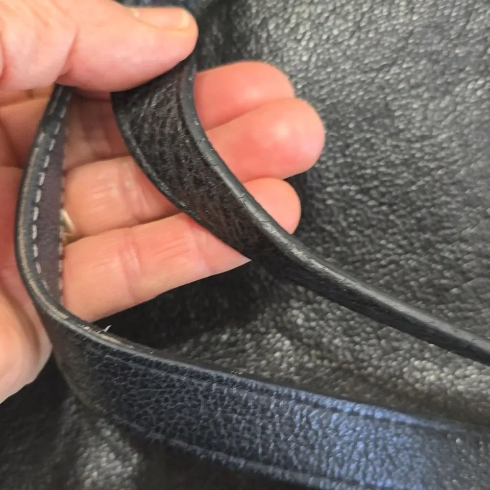 Dooney & Bourke Black Leather Women's Bag
